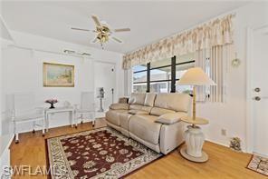 SABAL SPRINGS GOLF AND RACQUET CLUB - Residential