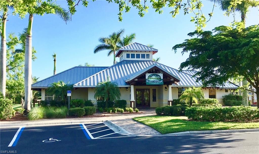 RIVERBEND MOTORCOACH RESORT - Land