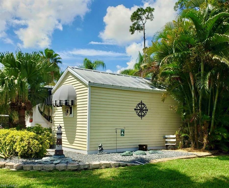 RIVERBEND MOTORCOACH RESORT - Land