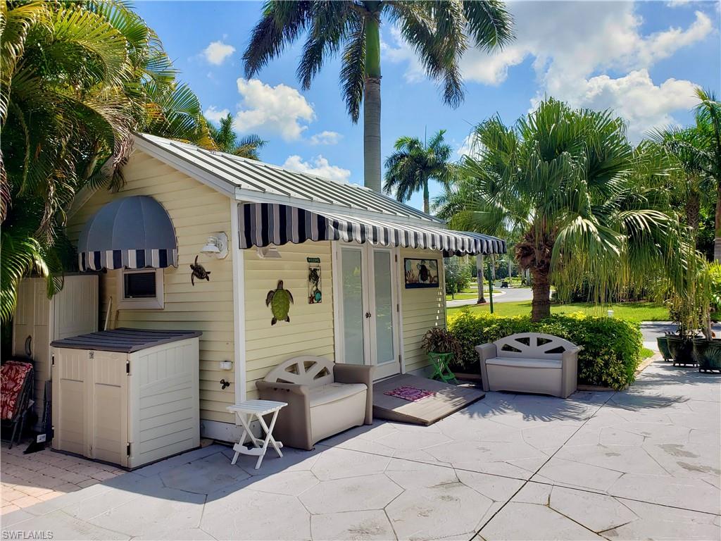 RIVERBEND MOTORCOACH RESORT - Land