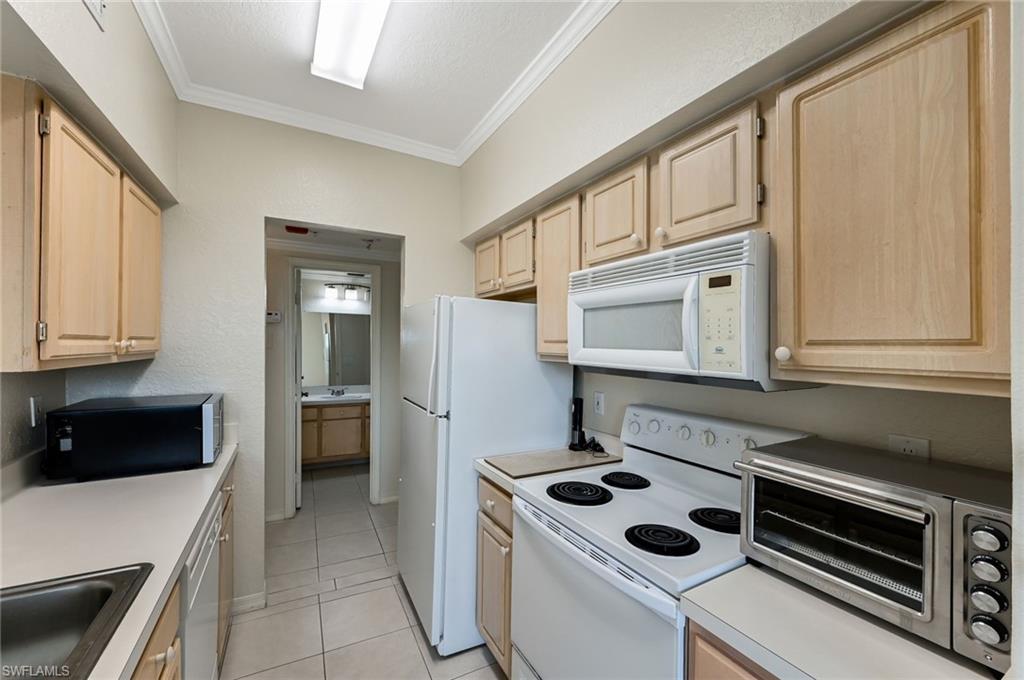 THE TIDES AT PELICAN LANDING - Residential