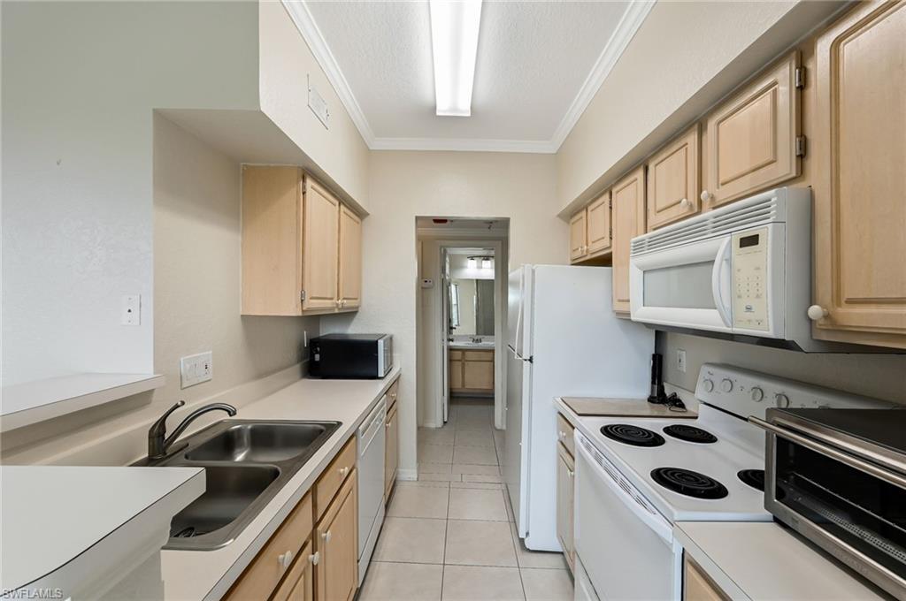 THE TIDES AT PELICAN LANDING - Residential