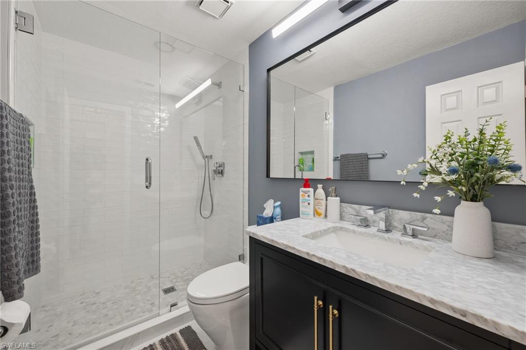 EMERALD WOODS - Residential