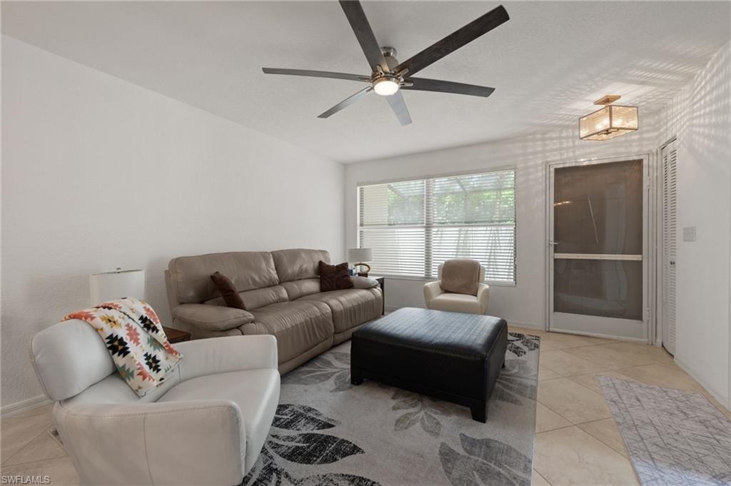 EMERALD WOODS - Residential