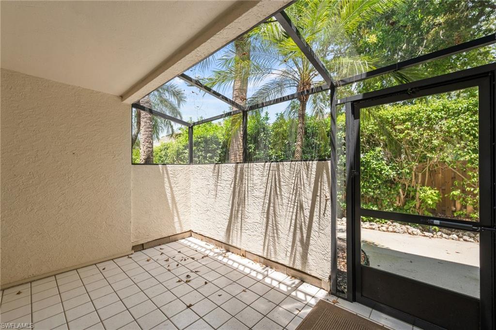 EMERALD WOODS - Residential