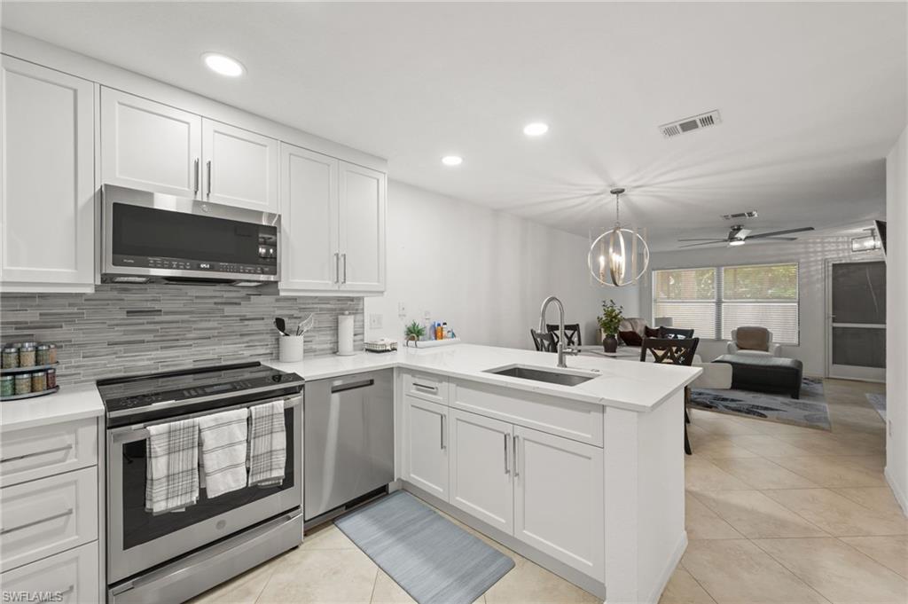 EMERALD WOODS - Residential