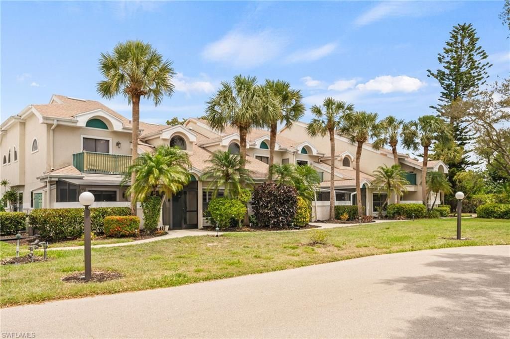 Photo of 77 EMERALD WOODS DR #I6, NAPLES, FL 34108 (MLS # 226016715)
