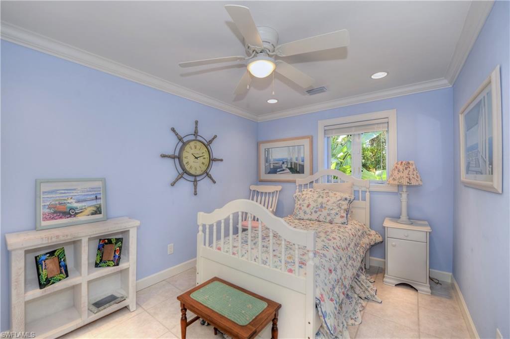 AQUALANE SHORES - Residential