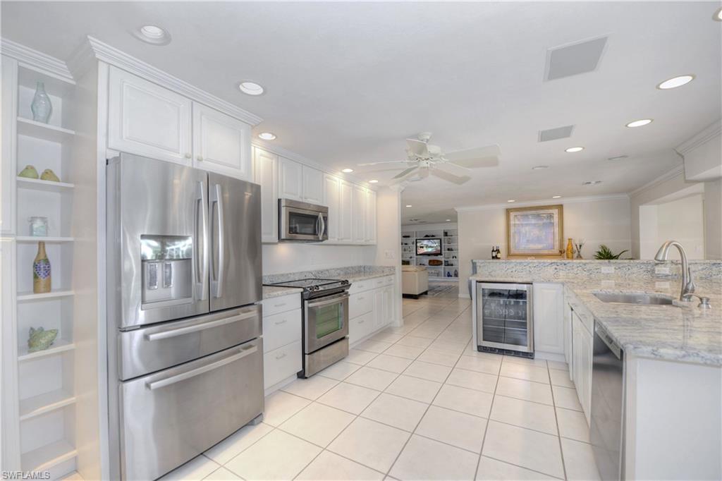 AQUALANE SHORES - Residential