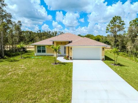 722 La Plata AVE LEHIGH ACRES FL 33974