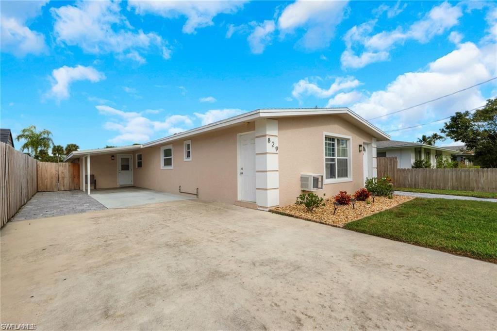 NAPLES PARK - Residential