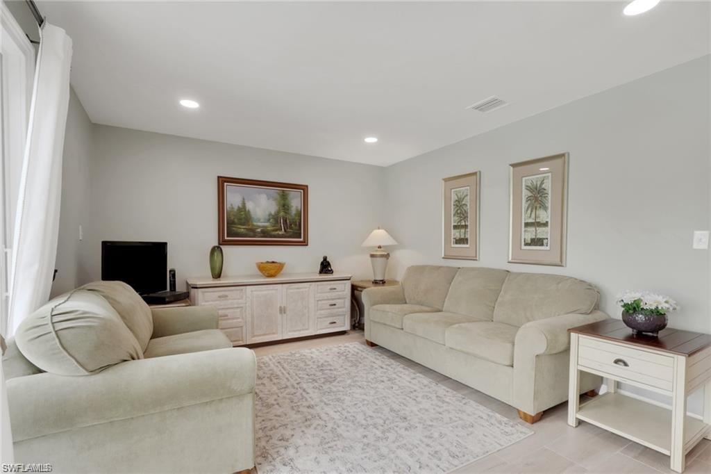 NAPLES PARK - Residential