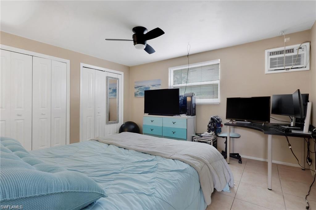 NAPLES PARK - Residential