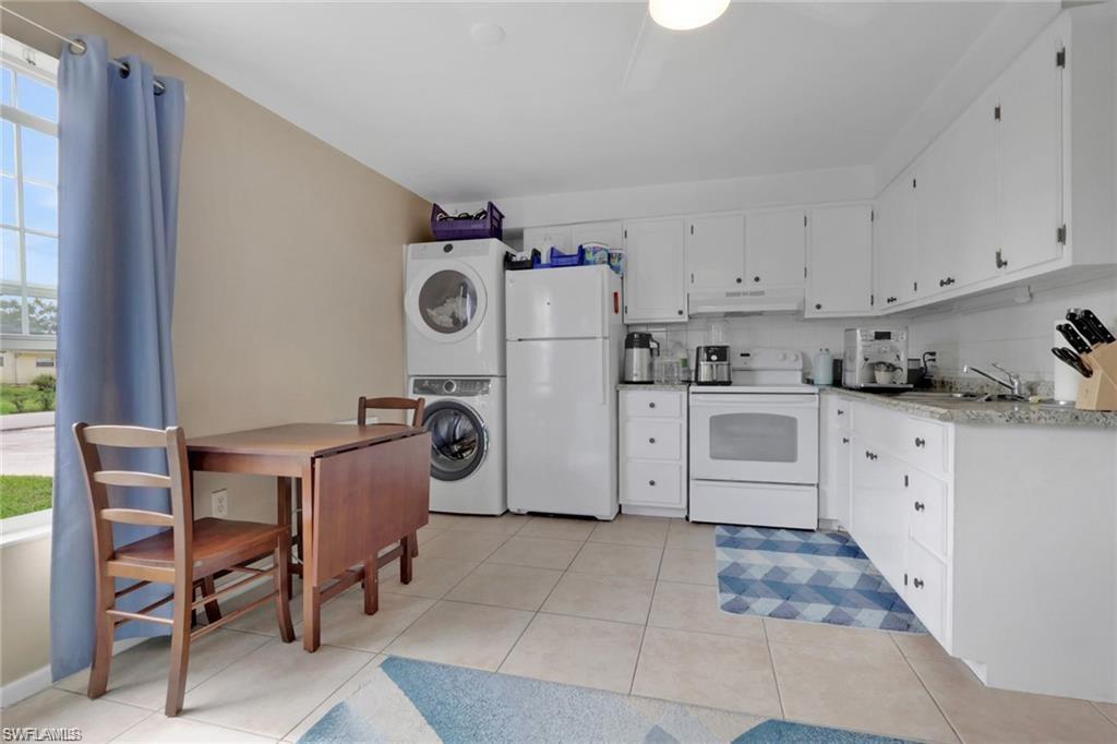 NAPLES PARK - Residential