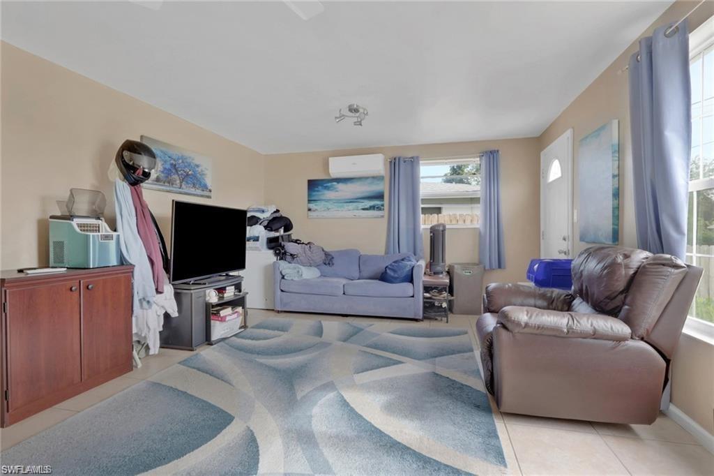 NAPLES PARK - Residential