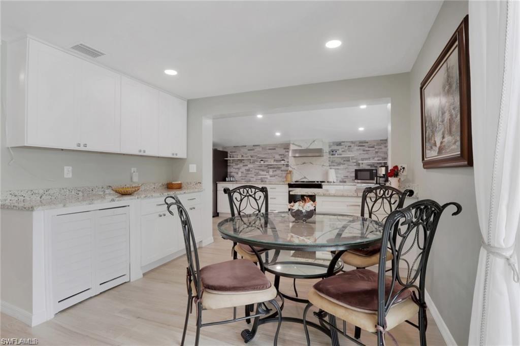 NAPLES PARK - Residential