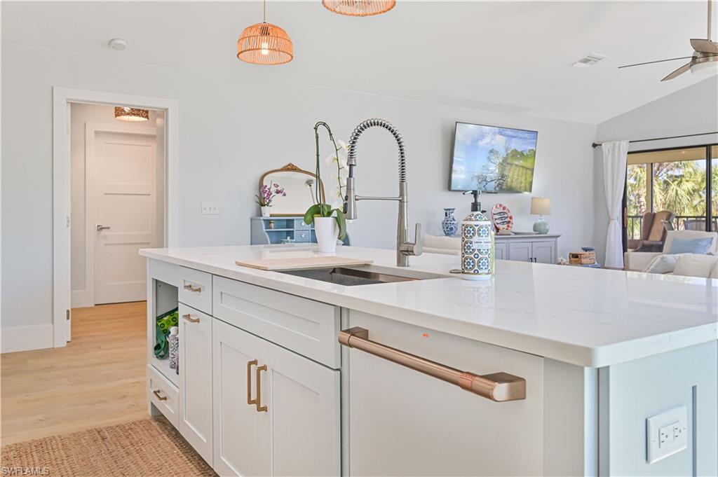 BONITA BEACH - Residential