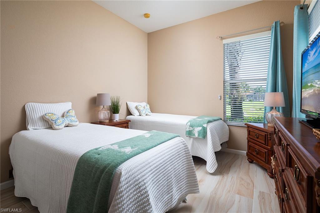 EMORY OAKS - Residential Lease