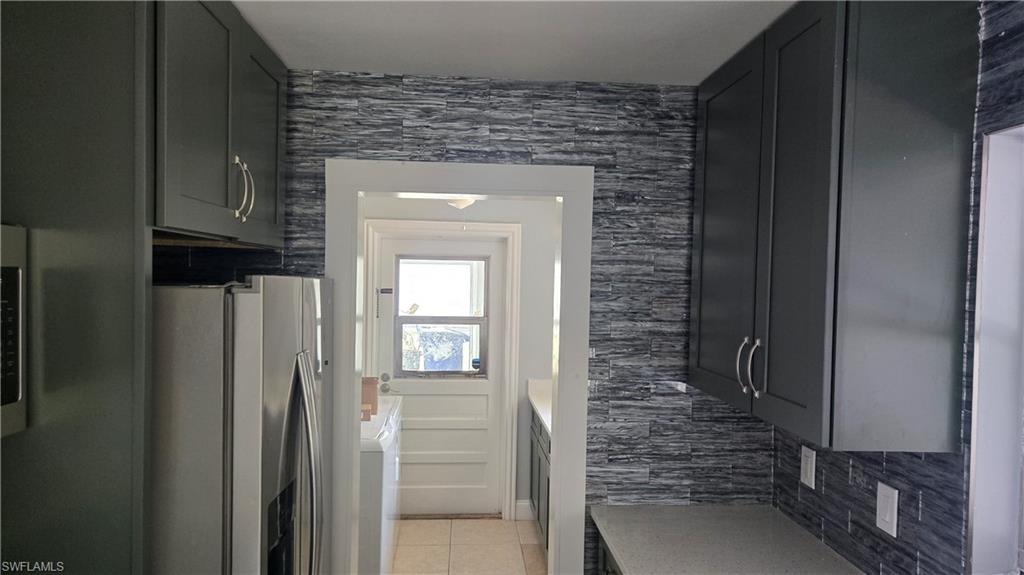 SAN CARLOS PARK - Residential Lease
