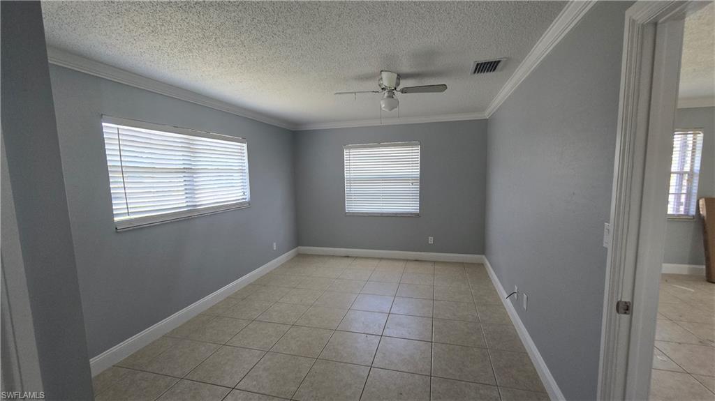 SAN CARLOS PARK - Residential Lease