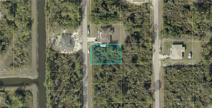 Great Lot In Growing Southeast Lehigh!!! Bring Your Buyers Now While Property Prices Are Still Affordable. Great Property For Investment Or To Build A New Home!!! In Close Proximity To Grocery, Schools, Etc. Only A Few Minutes Fromsr-82 to commute time to ft myers international airport, malls restaurants and much more!!!