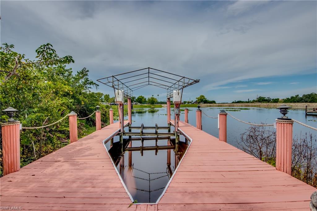 RIVERWIND COVE - Residential