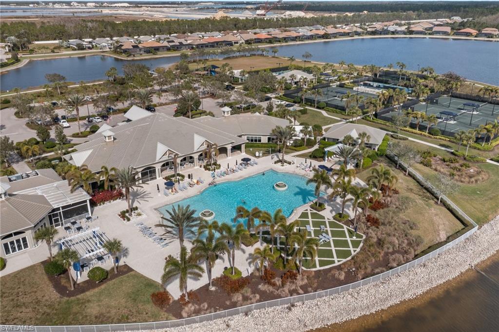 CORKSCREW SHORES - Residential