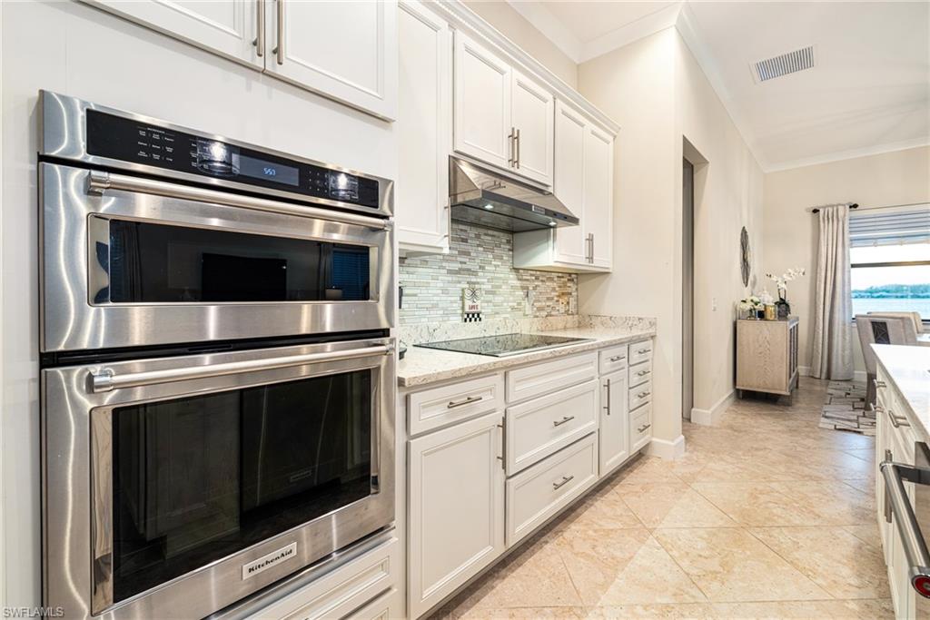 CORKSCREW SHORES - Residential