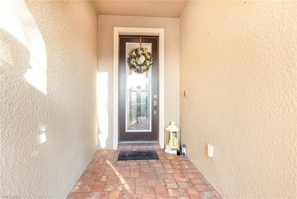 CORKSCREW SHORES - Residential