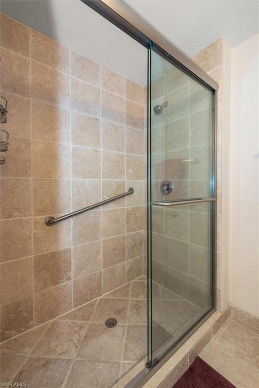 BELLA CASA - Residential Lease