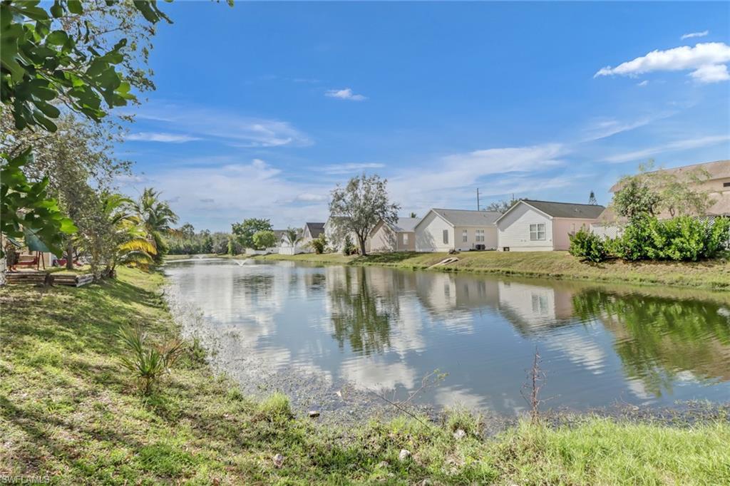 LEAWOOD LAKES - Residential