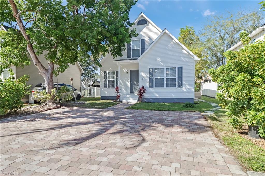 LEAWOOD LAKES - Residential