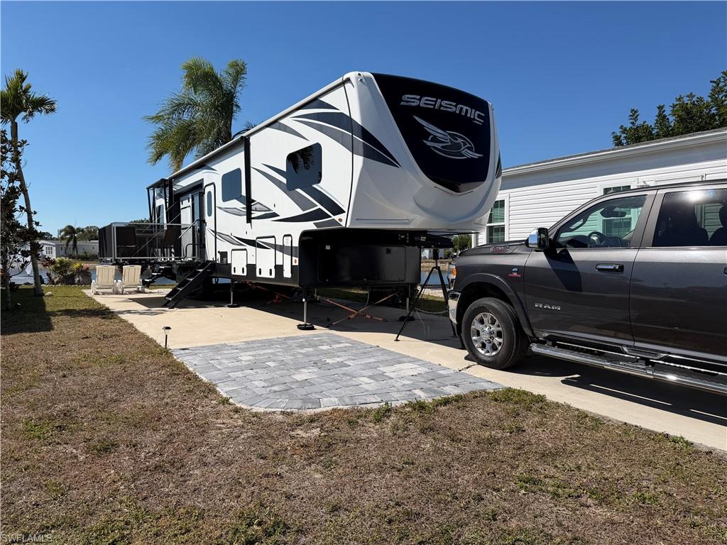 RIVERWOODS PLANTATION - Residential