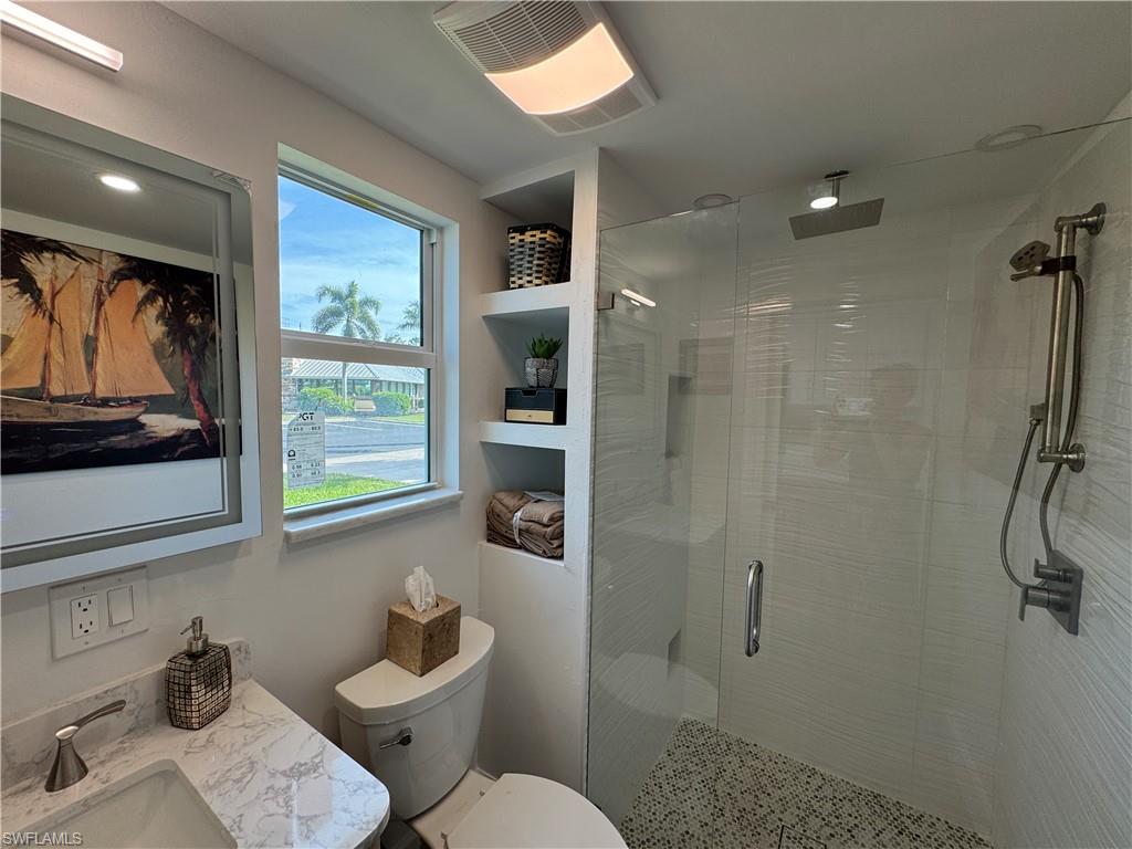 RIVERBEND MOTORCOACH RESORT - Land