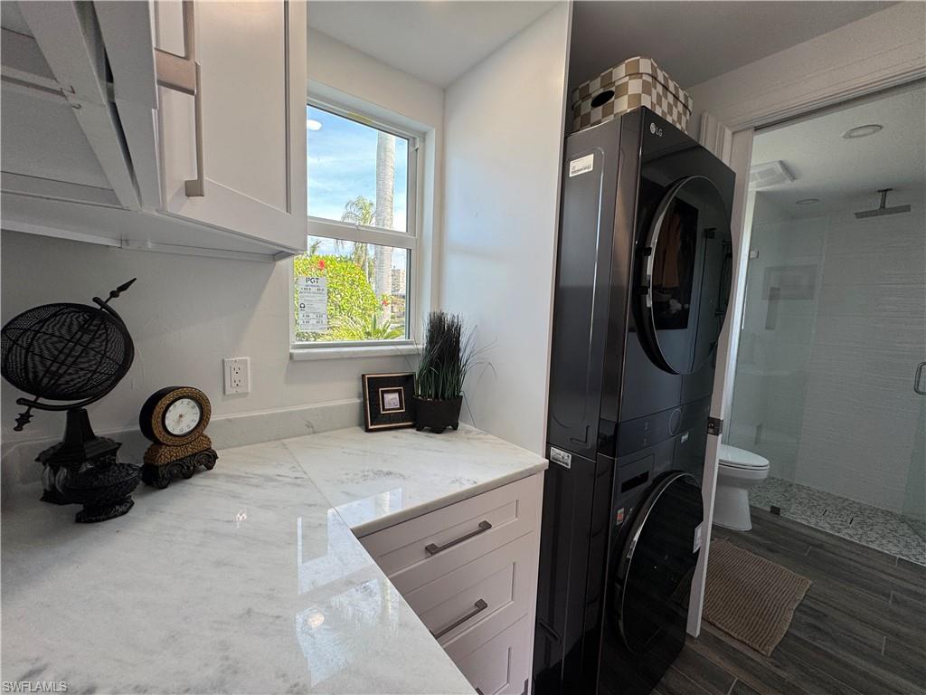 RIVERBEND MOTORCOACH RESORT - Land