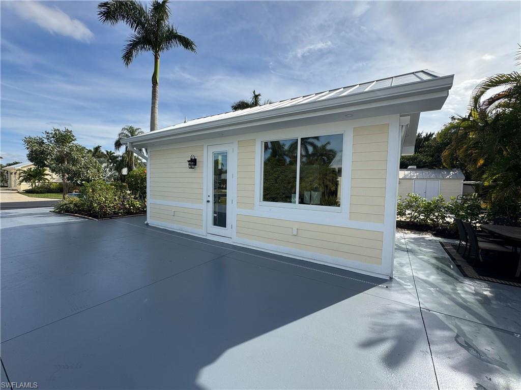 RIVERBEND MOTORCOACH RESORT - Land