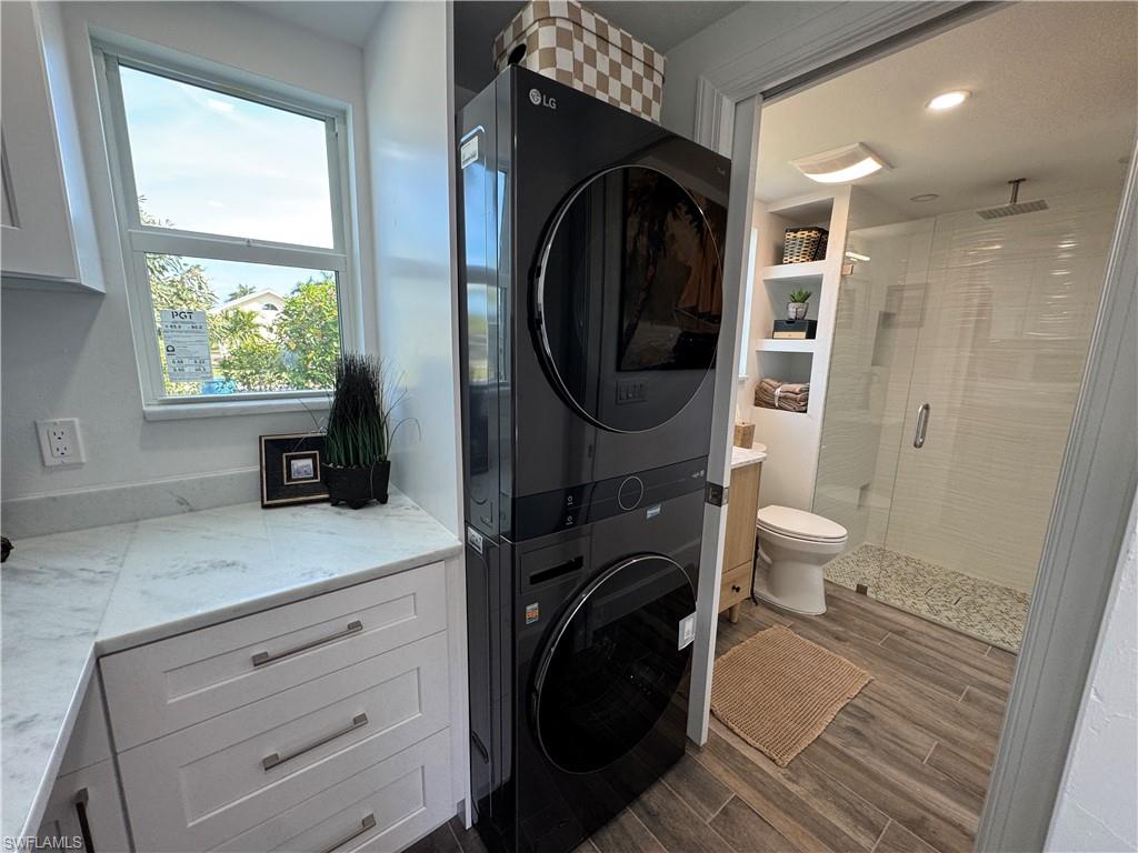 RIVERBEND MOTORCOACH RESORT - Land