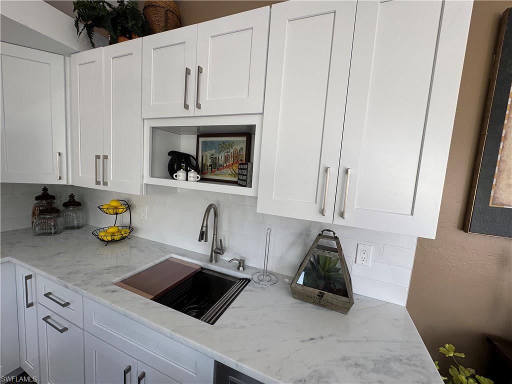 RIVERBEND MOTORCOACH RESORT - Land