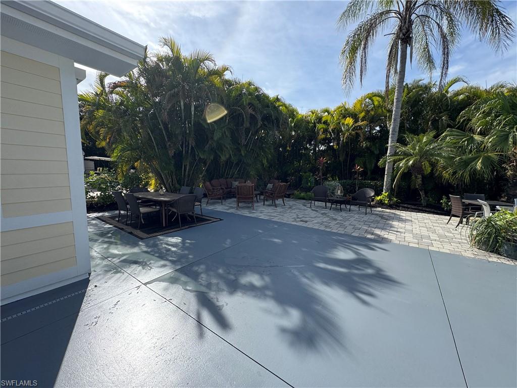 RIVERBEND MOTORCOACH RESORT - Land