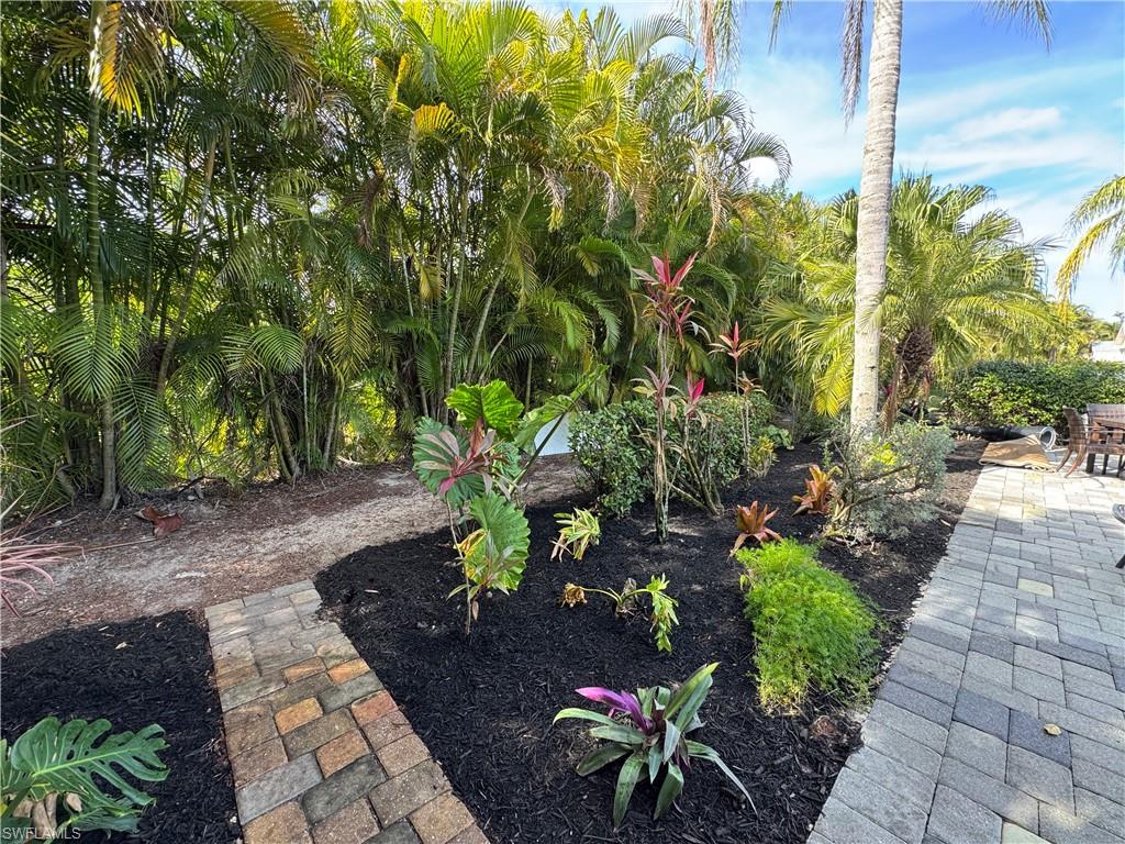 RIVERBEND MOTORCOACH RESORT - Land