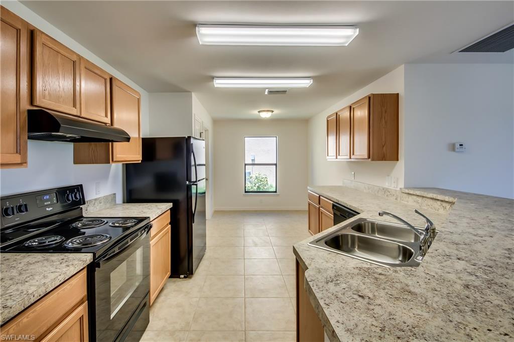 SHADOW LAKES - Residential