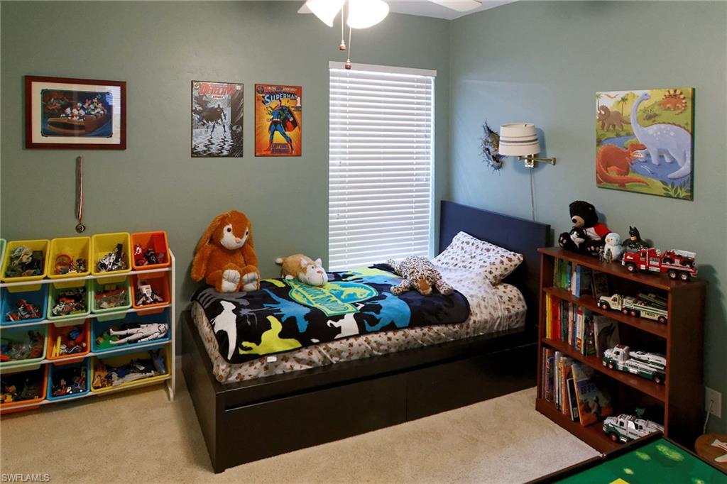 LAKESIDE - Residential