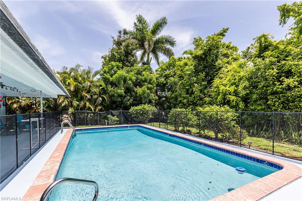 MARCO ISLAND - Residential