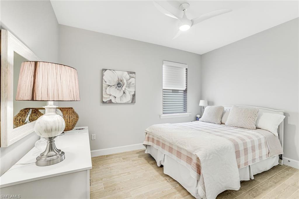 WINDING CYPRESS - Residential