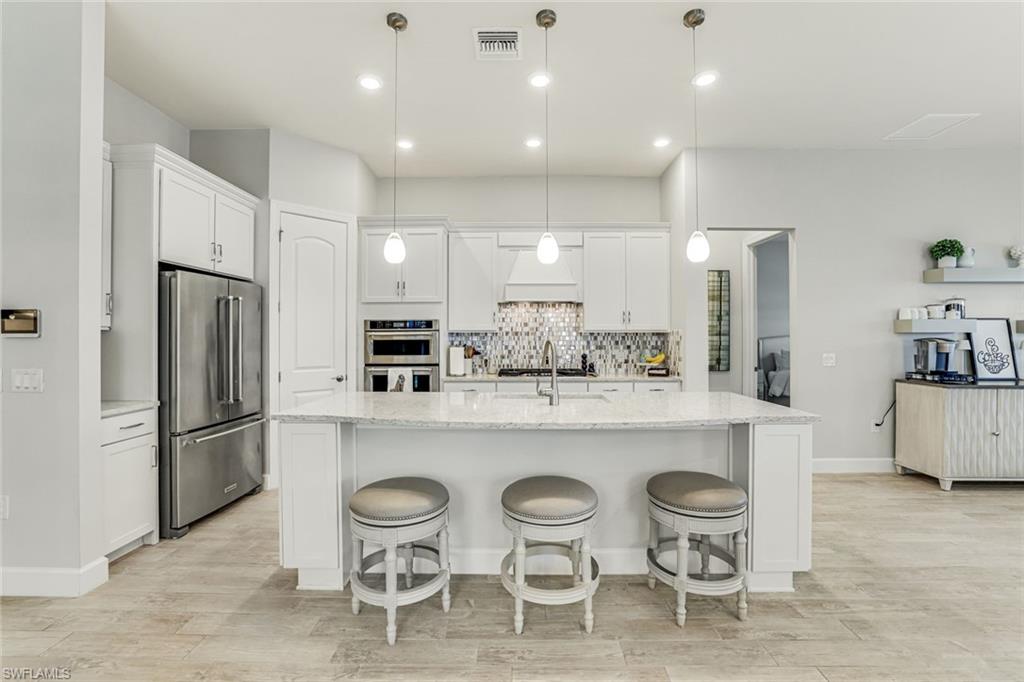 WINDING CYPRESS - Residential