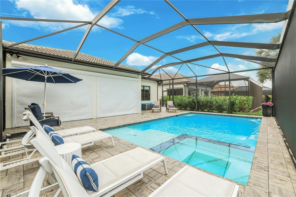 WINDING CYPRESS - Residential