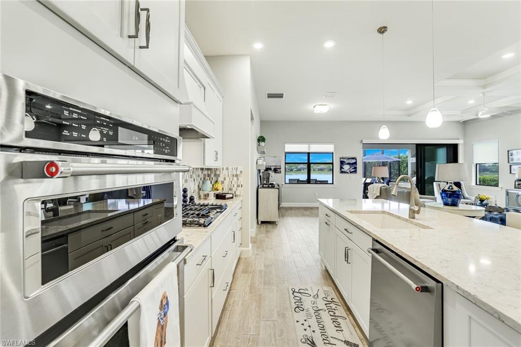 WINDING CYPRESS - Residential