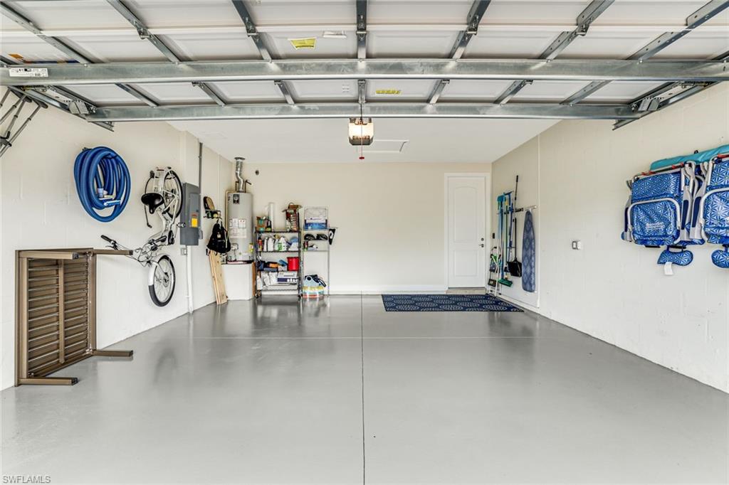 WINDING CYPRESS - Residential