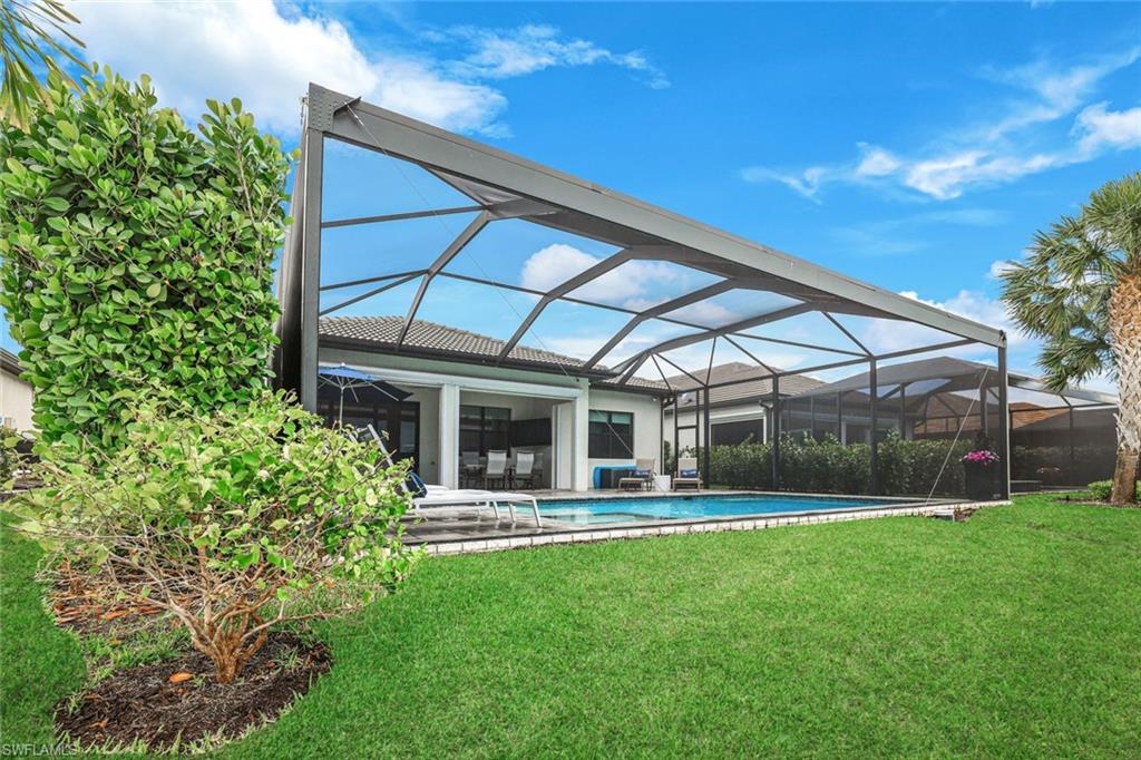 WINDING CYPRESS - Residential