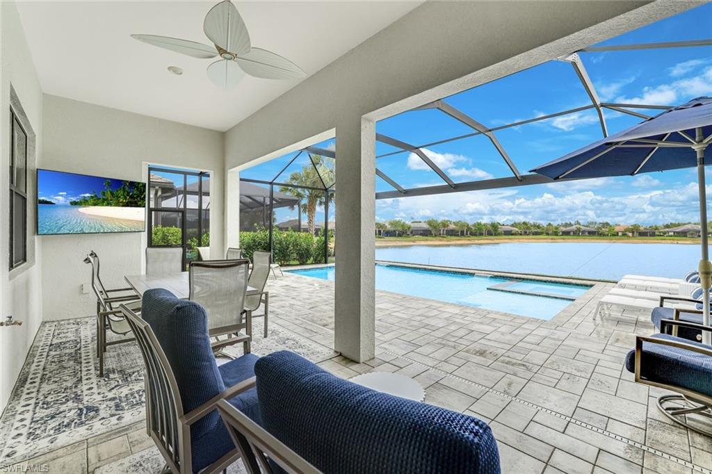 WINDING CYPRESS - Residential